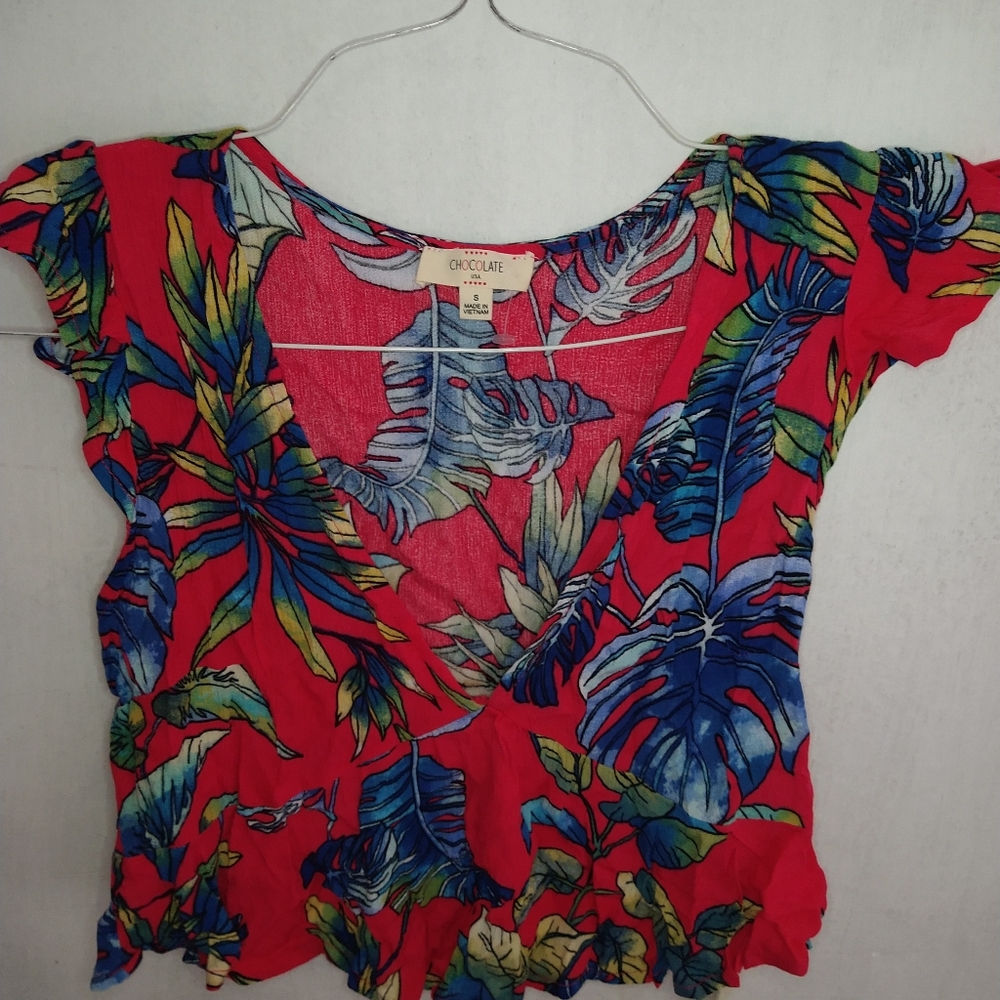 crop top shirt size Small